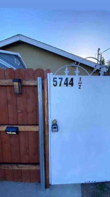 Hidden Gem La 2bd House With Dreamy Backyard Ferienhaus Los Angeles